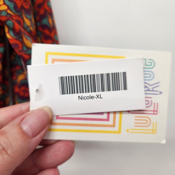 NWT LulaRoe Nicole Rust & Teal Pattern Scoop neck Elbow Length Dress Women's XL - Picture 4 of 9